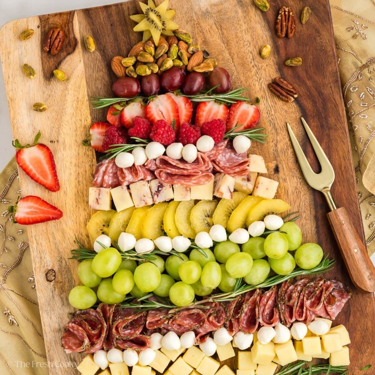 christmas charcuterie board
