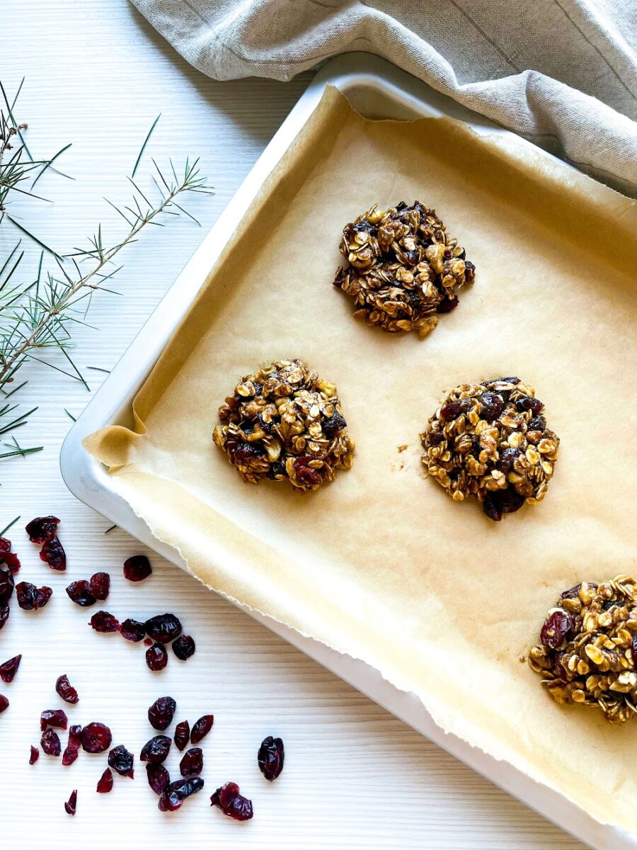 HOW TO MAKE CRANBERRY OATMEAL COOKIES